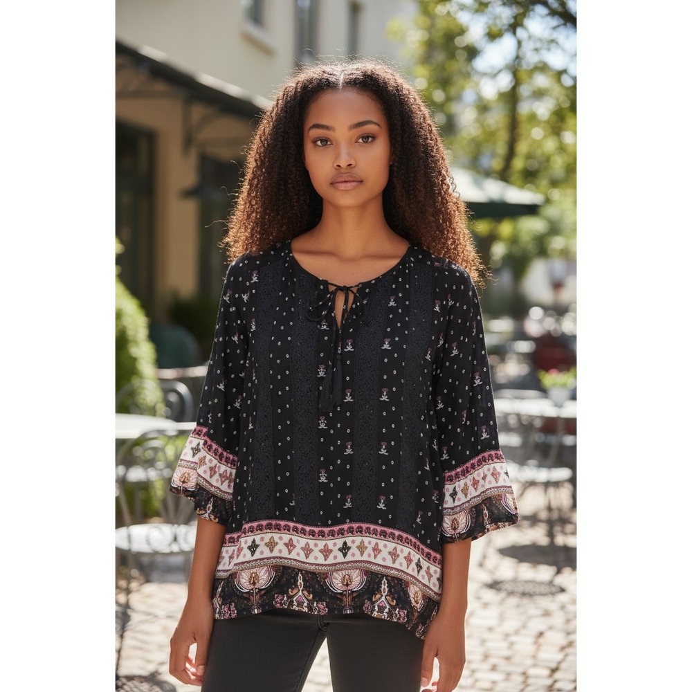 Wild Blue Sadie Robertson Boho Lace Peasant Top Navy Blue Floral Bell Sleeve M